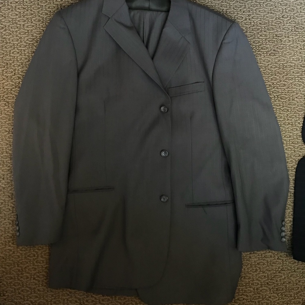 CARAVELLI MENS SUIT